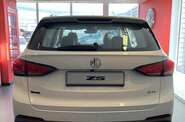 MG ZS LUX