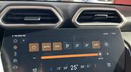 MG ZS LUX