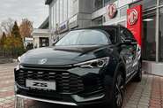 MG ZS LUX