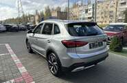 MG ZS LUX