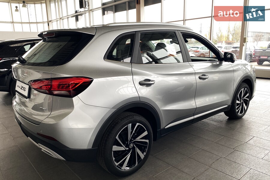 MG ZS - фото 5