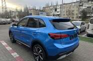 MG ZS LUX