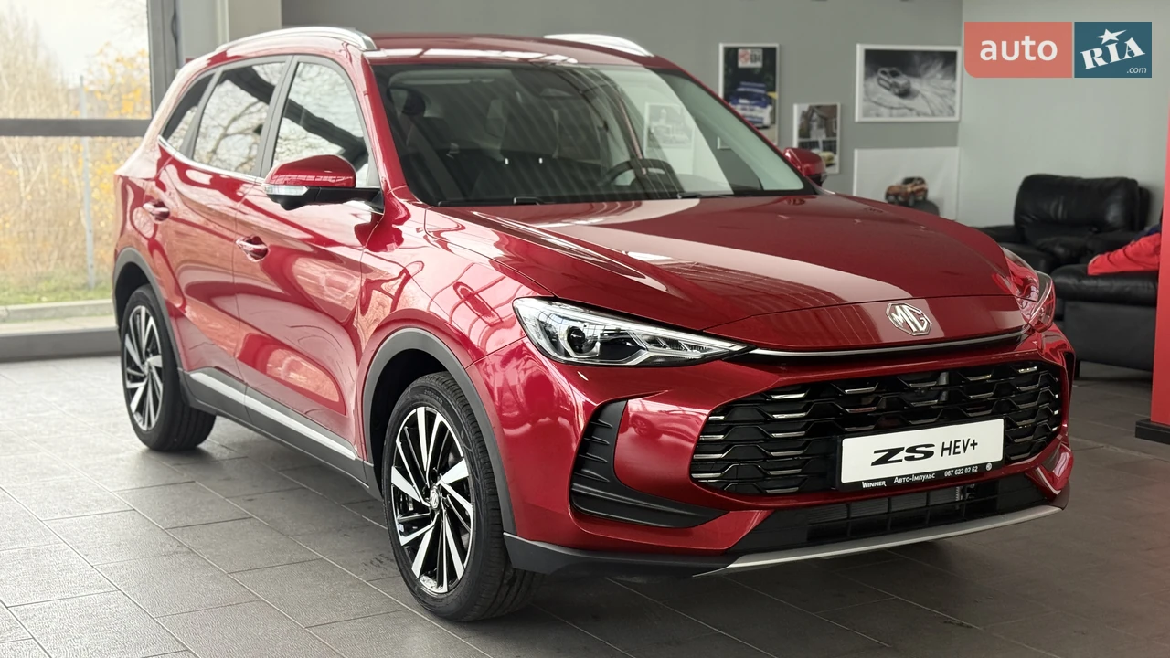MG ZS LUX