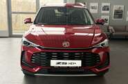 MG ZS LUX