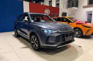 MG ZS LUX