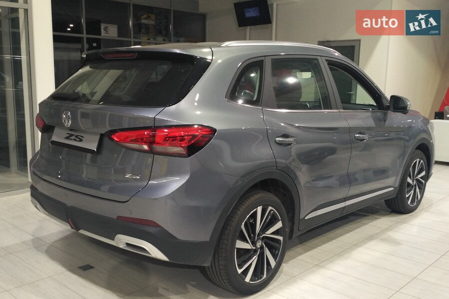 MG ZS - фото 3
