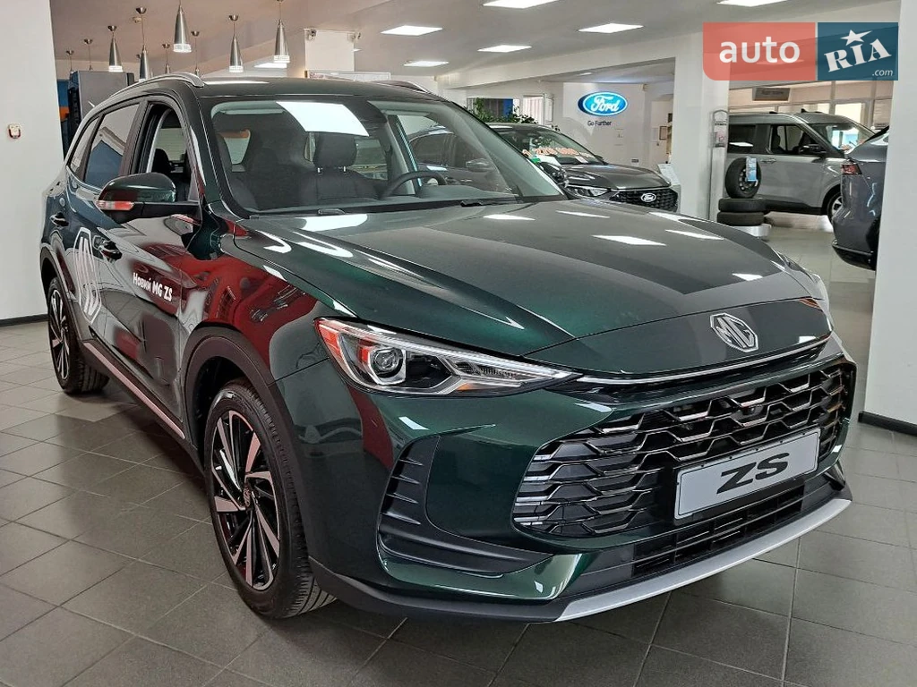 MG ZS LUX