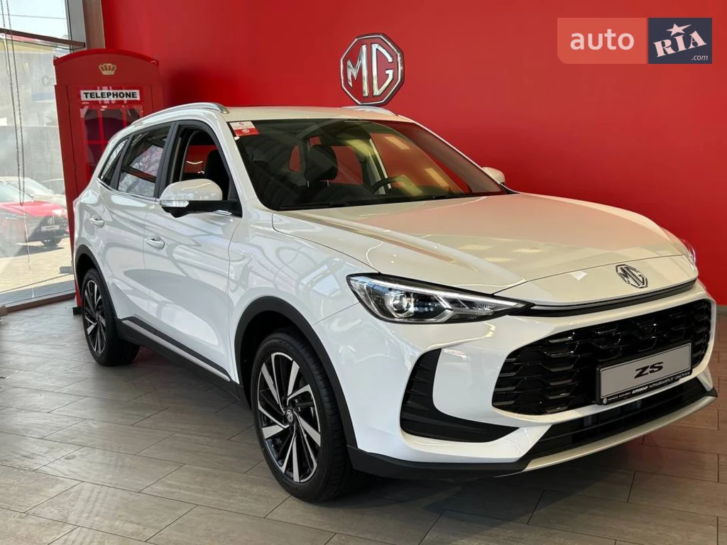 MG ZS LUX