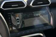 MG ZS LUX