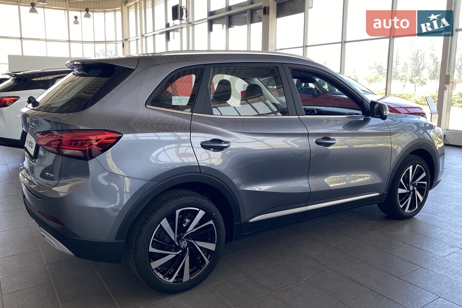 MG ZS - фото 5