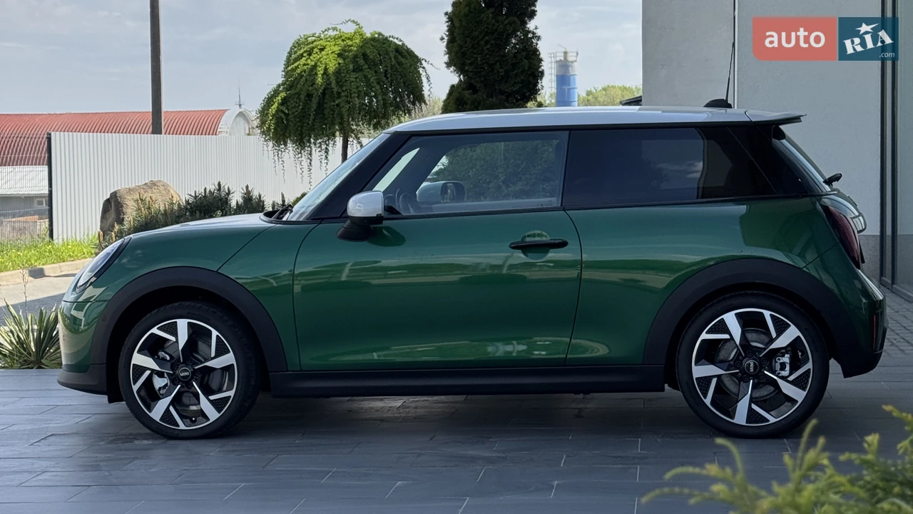 MINI Cooper Base