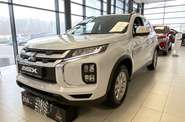 Mitsubishi ASX Invite