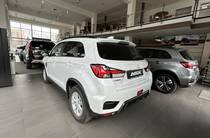 Mitsubishi ASX Invite