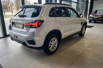 Mitsubishi ASX Invite