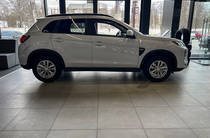 Mitsubishi ASX Invite