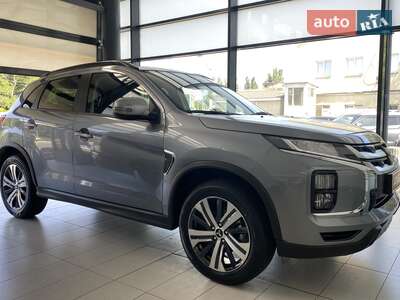 Новий Mitsubishi ASX 2024 - фото 3