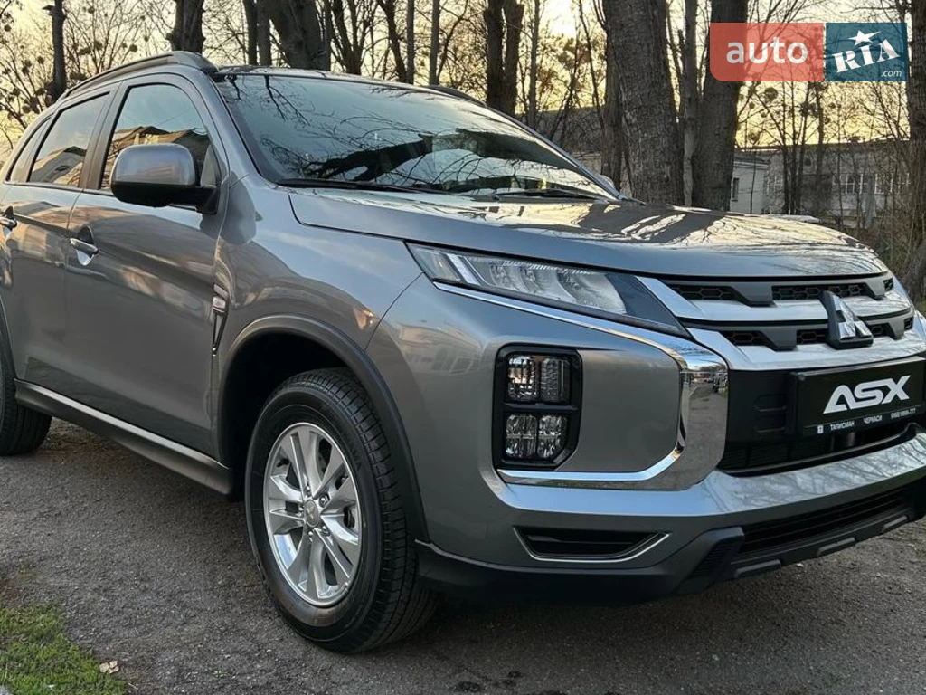 Mitsubishi ASX Invite