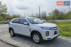 Mitsubishi ASX Invite