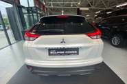 Mitsubishi Eclipse Cross Invite