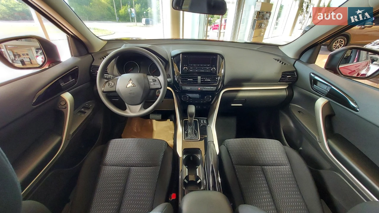 Mitsubishi-2
