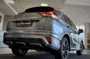 Mitsubishi Eclipse Cross Base