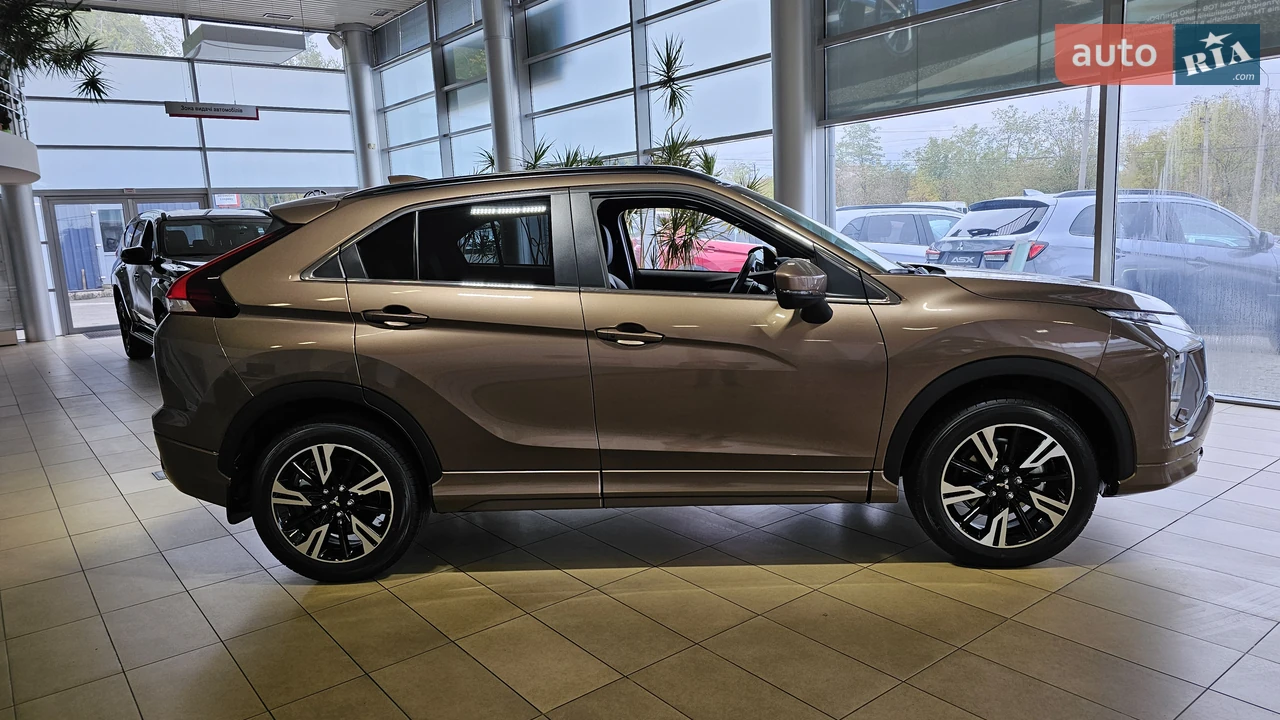 Mitsubishi-4