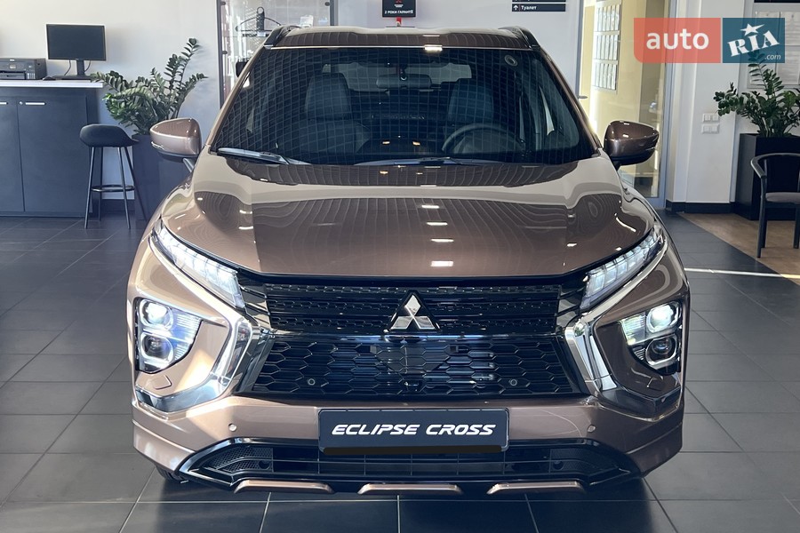 Mitsubishi Eclipse Cross - фото 1