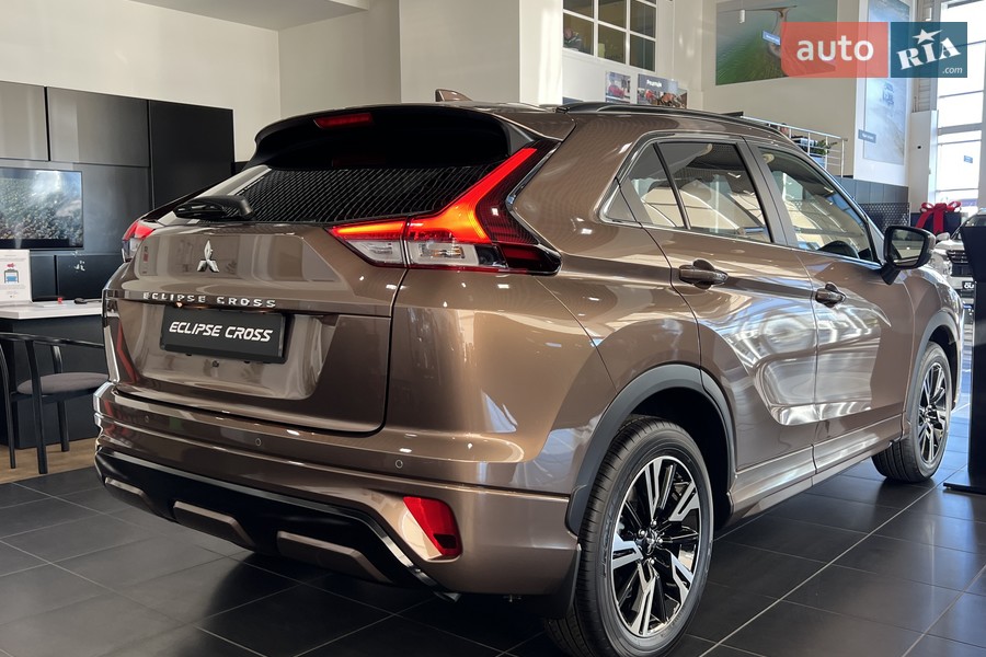 Mitsubishi Eclipse Cross - фото 11