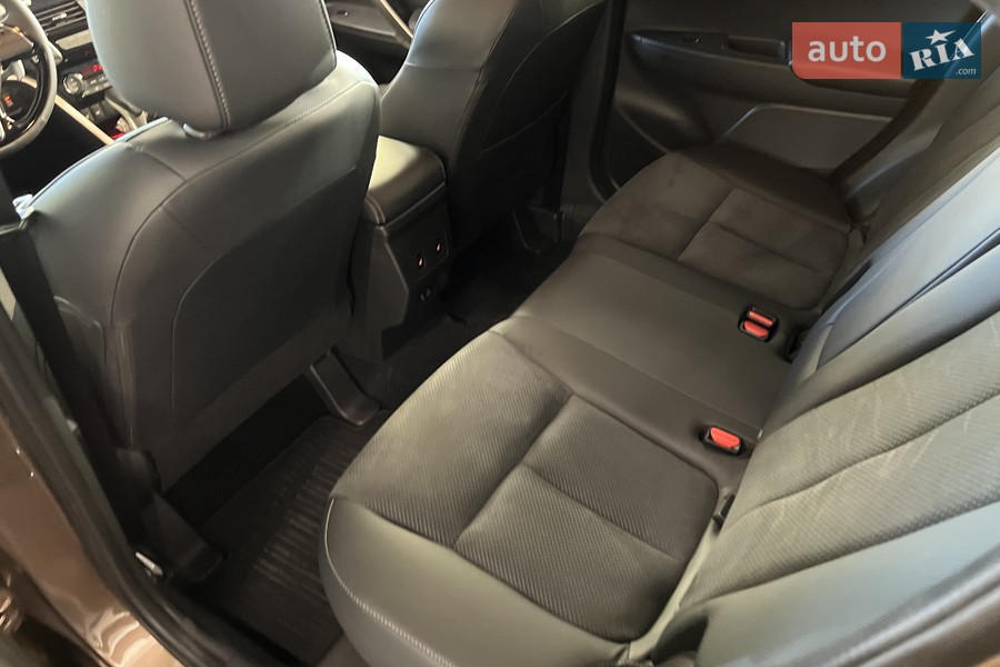 Mitsubishi Eclipse Cross - фото 29