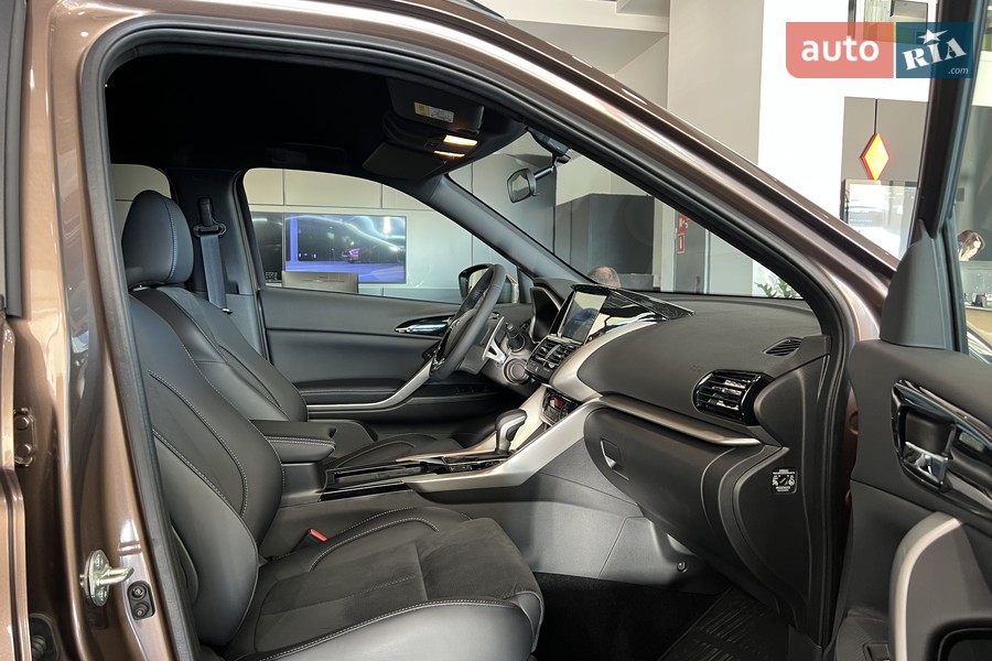 Mitsubishi Eclipse Cross - фото 23