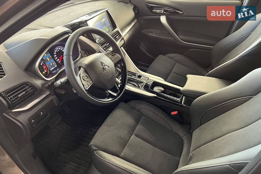 Mitsubishi Eclipse Cross - фото 18