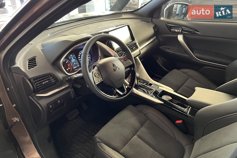 Mitsubishi Eclipse Cross - фото 17