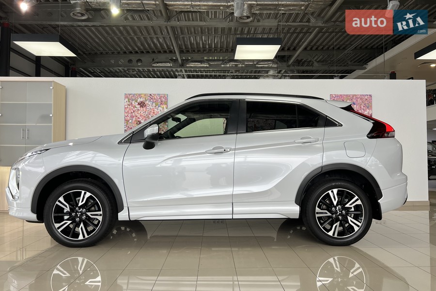 Mitsubishi Eclipse Cross - фото 7