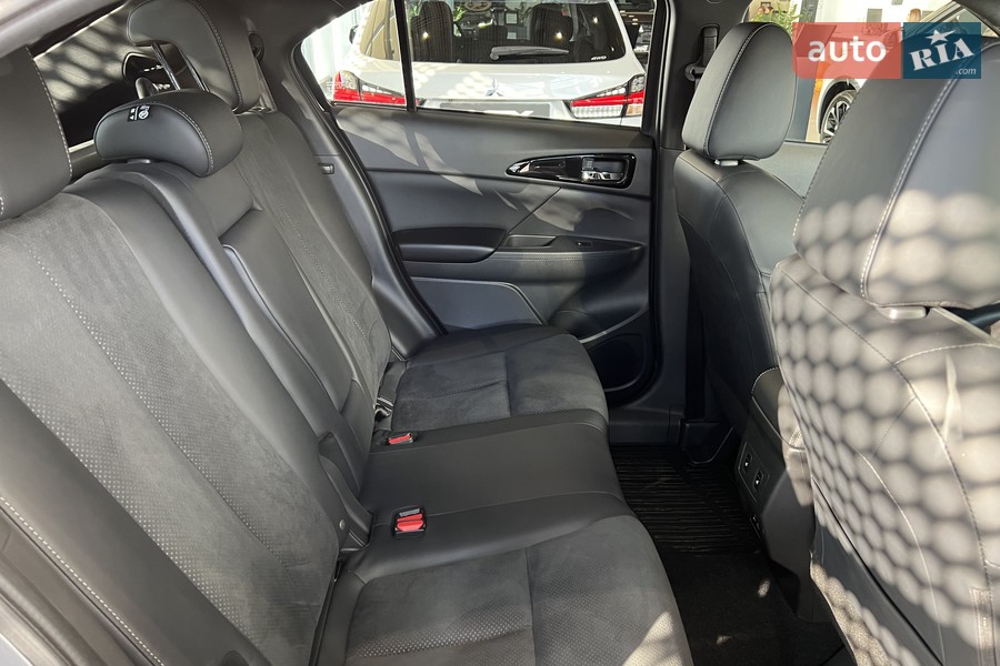 Mitsubishi Eclipse Cross - фото 22