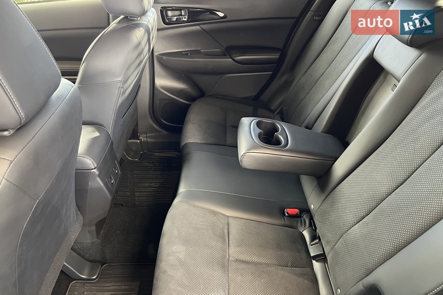 Mitsubishi Eclipse Cross - фото 23