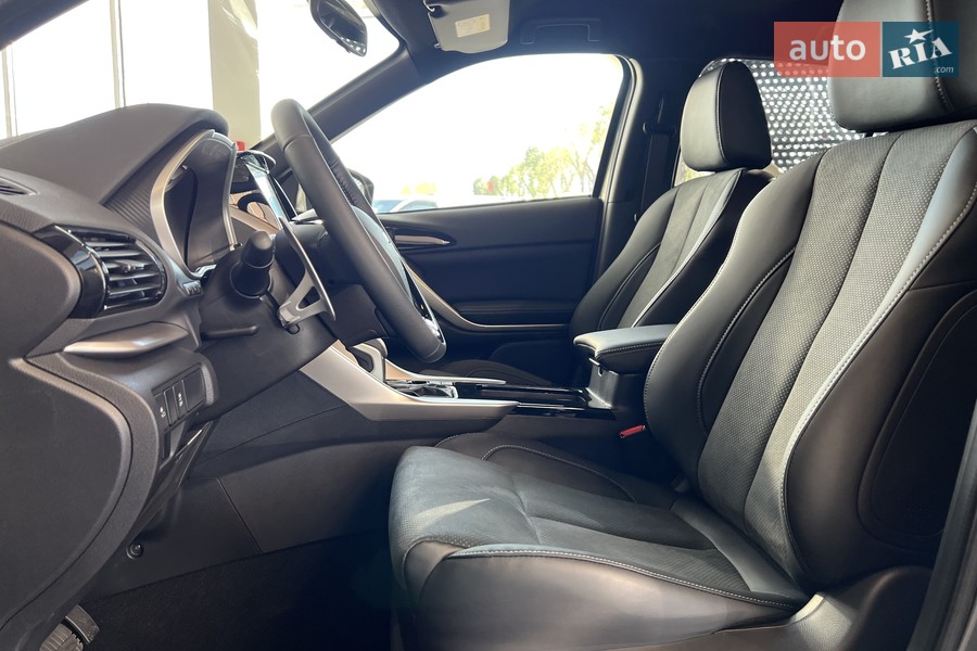 Mitsubishi Eclipse Cross - фото 15