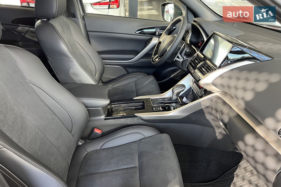 Mitsubishi Eclipse Cross - фото 21