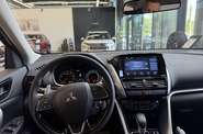 Mitsubishi Eclipse Cross Invite