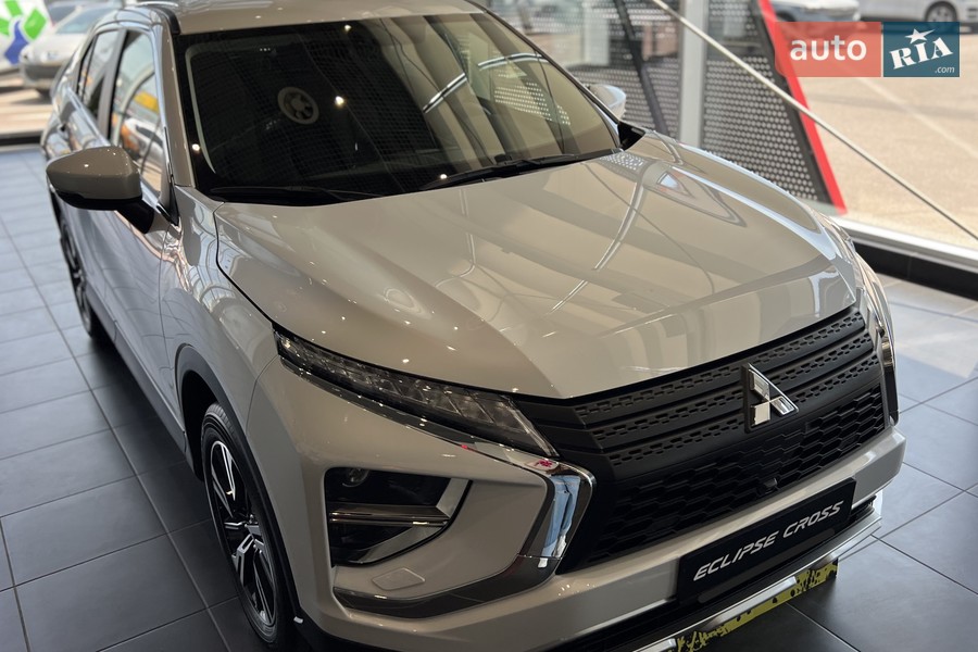 Mitsubishi Eclipse Cross - фото 1