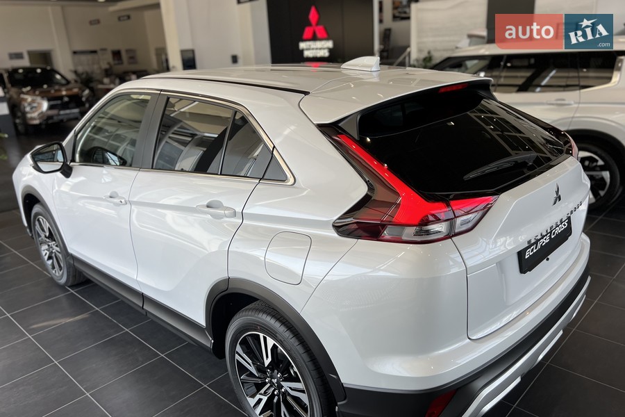 Mitsubishi Eclipse Cross - фото 7
