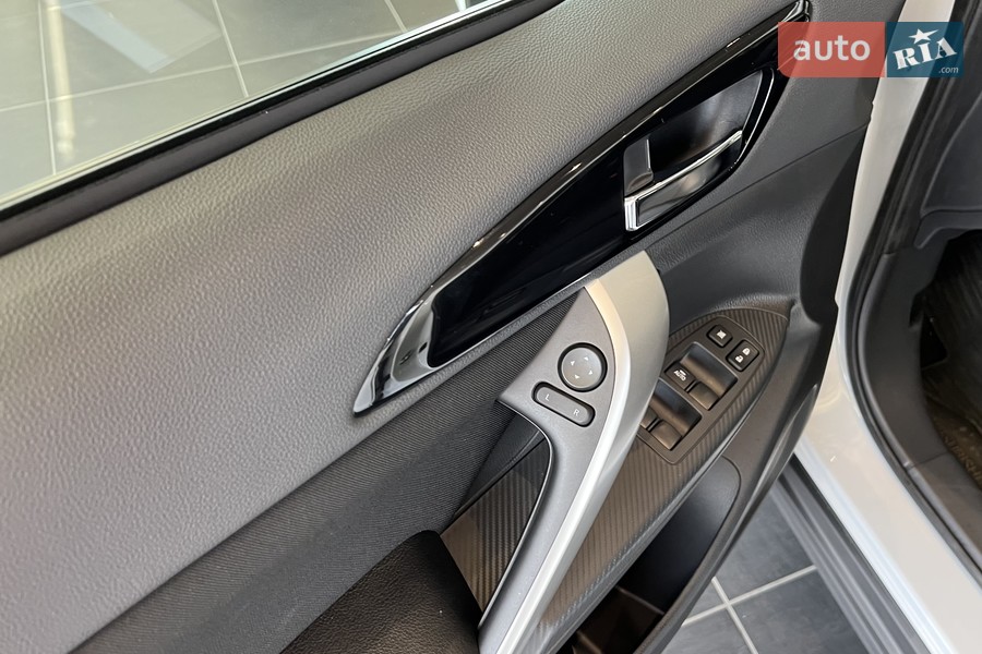 Mitsubishi Eclipse Cross - фото 11