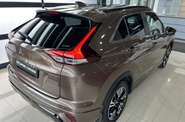 Mitsubishi Eclipse Cross - фото 7