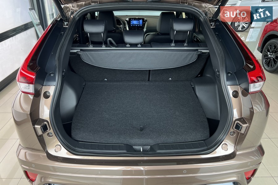 Mitsubishi Eclipse Cross - фото 12
