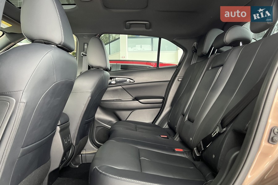 Mitsubishi Eclipse Cross - фото 17