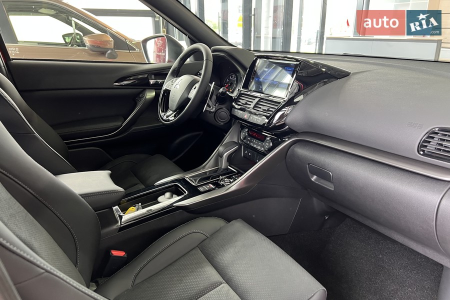 Mitsubishi Eclipse Cross - фото 24