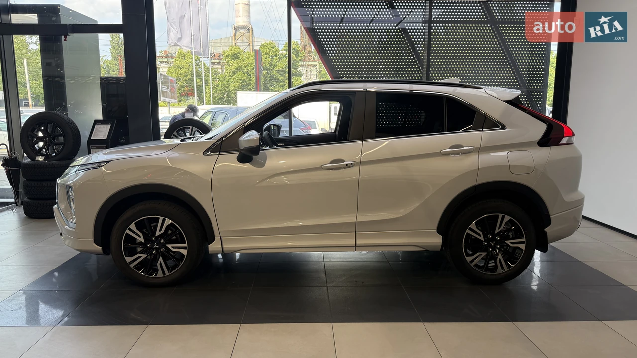 Mitsubishi-4