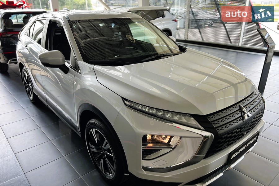 Mitsubishi Eclipse Cross - фото 2
