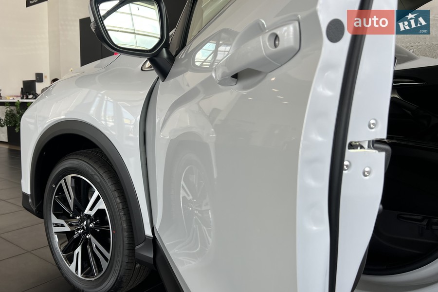 Mitsubishi Eclipse Cross - фото 8