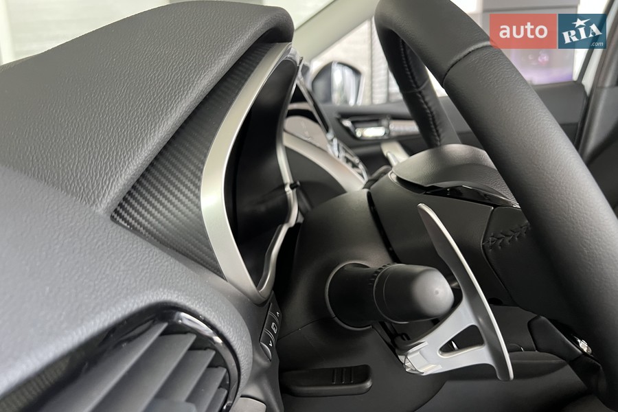 Mitsubishi Eclipse Cross - фото 12