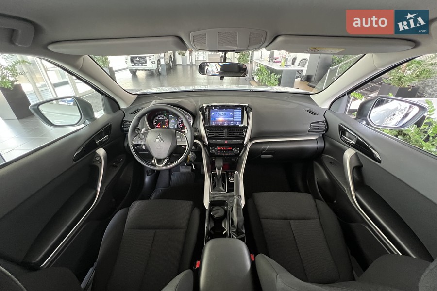 Mitsubishi Eclipse Cross - фото 16